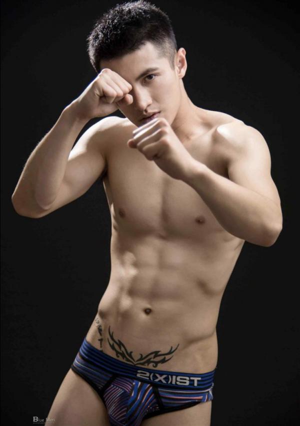 VIRILE-No.02-ebook--bts-video